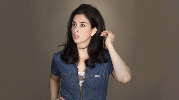 <p><strong><span style="color:#B22222">SARAH SILVERMAN </span> |  İSRAİL</strong></p>

<p> </p>

<p><strong>Komedyen</strong></p>
