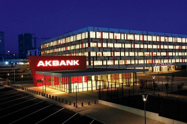 <p><span style="color:#B22222"><strong>3- Akbank (AKBNK)</strong></span></p>
<p> </p>
<p>Net Satış: 118,4 milyon dolar</p>