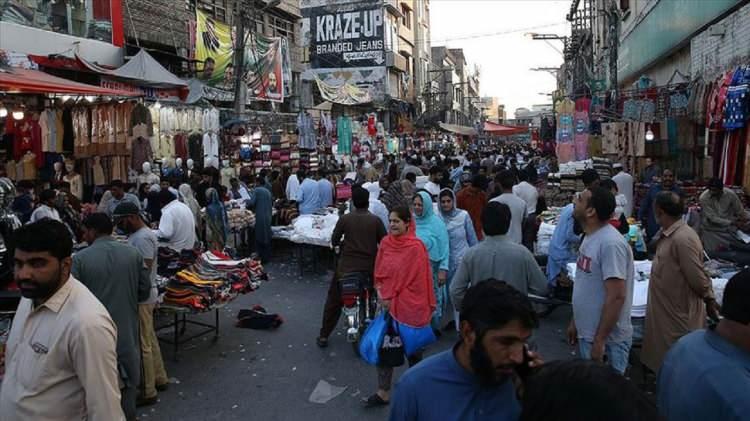 <p><strong>5. Pakistan – 316 Milyon</strong></p>

<p> </p>

<p>Güney Asya'nın bir diğer büyük ülkesi olan Pakistan, hızlı nüfus artışı ile ilk beş içinde yer alacak.</p>
