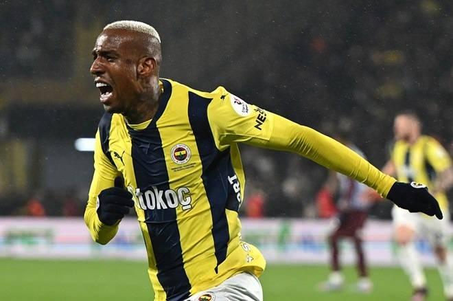 <p>Anderson Talisca'nın bu performansı, Suudi Arabistan'da da geniş yankı uyandırdı.</p>
