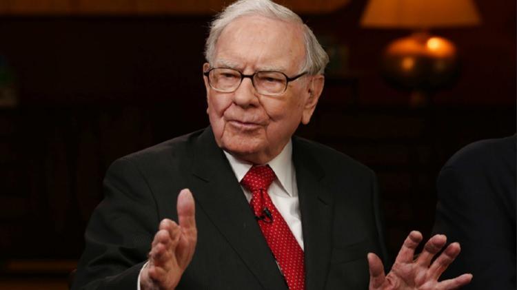<p><span style="color:#B22222"><strong>7. Warren Buffett (Berkshire Hathaway CEO’su) </strong></span></p>
<p> </p>
<p>13 milyar dolar kayıp</p>
<p> </p>