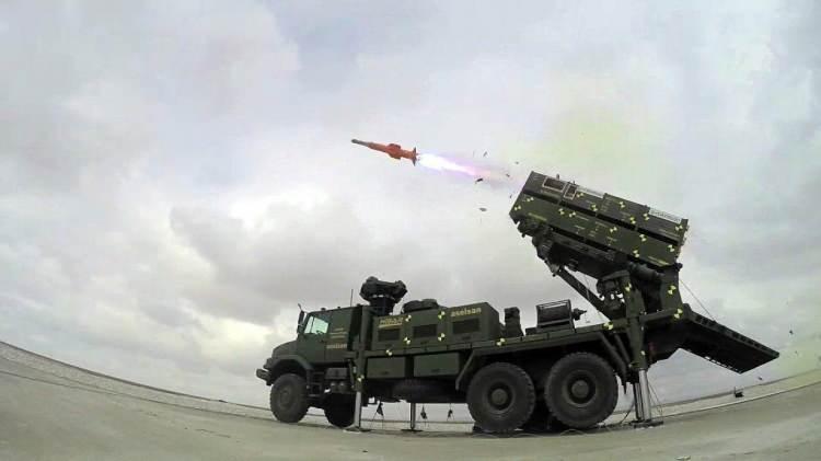 <p>Πηγή είπε στο Middle East Eye ότι η Τουρκία προετοιμάζει ένα σχέδιο για την ανοικοδόμηση της βάσης, προσθέτοντας ότι η Άγκυρα και η Δαμασκός διαπραγματεύονται για την άμυνα από τον Δεκέμβριο και ότι στοχεύει να παρέχει αεροπορική άμυνα και στρατιωτική ασφάλεια έως ότου εγκατασταθεί τακτικός στρατός στη Συρία.</p> <p> </p> 