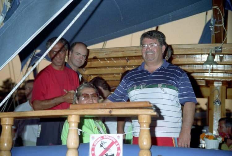 <p>TBMM tarafından 31 Ekim 1989'da Türkiye Cumhuriyeti'nin 8. Cumhurbaşkanı seçilen Özal, 9 Kasım 1989'da başladığı bu görevde, ekonomik alanda attığı önemli adımların yanı sıra dönemin büyük sorunları arasında yer alan terörle mücadele konusunda da farklı strateji izledi.</p>

