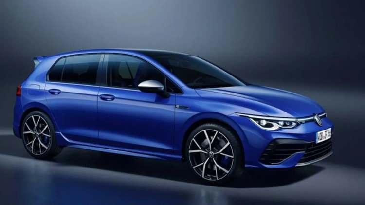 <p>Versiyon: Golf 1.5 eTSI 116 PS<br />
Şanzıman: DSG <br />
Donanım: Life<br />
Fiyat: ₺2.017.000</p>
