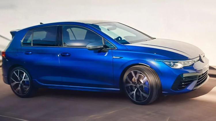 <p>Tam 1.9 milyon TL. Bu paraya çok daha iyi bir otomobil almak mümkünken Volkswagen ölçüyü kaçıran bir etiketle karşımıza çıkıyor.</p>
<p> </p>