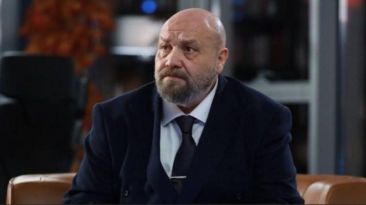 <p>Sosyal medyada hızla yayılan bu söylemler, Taylan’ın oyunculuğu kadar set arkasındaki ilişkilerini de tartışma konusu haline getirdi.</p>