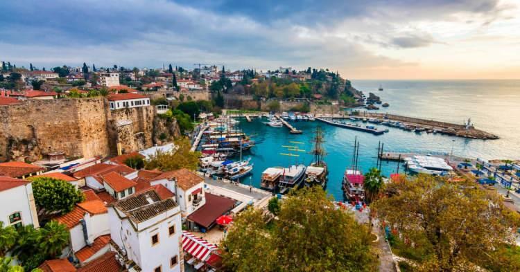 <p><span style="color:#B22222"><strong>8) ANTALYA</strong></span></p>