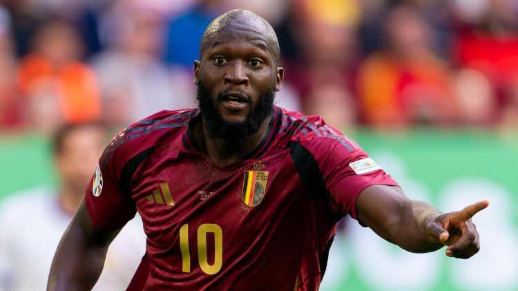 <p>Kongo Demokratik Cumhuriyeti asıllı olan ama Belçika'da doğan Lukaku, Belçika Milli Takımı'nın en önemli yıldızlarından biri olarak ön plana çıkıyor.</p>