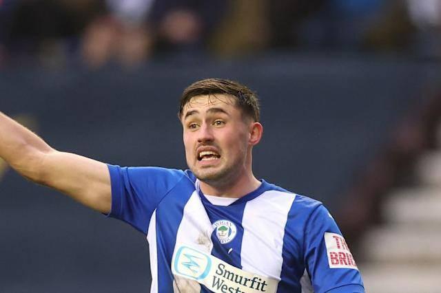 <p>İngiltere'de Wigan Athletic takımında oynayan James, büyük babalarından gelen Malta ve İrlanda genlerinden dolayı milli takım olarak Malta'yı tercih etti.</p>
