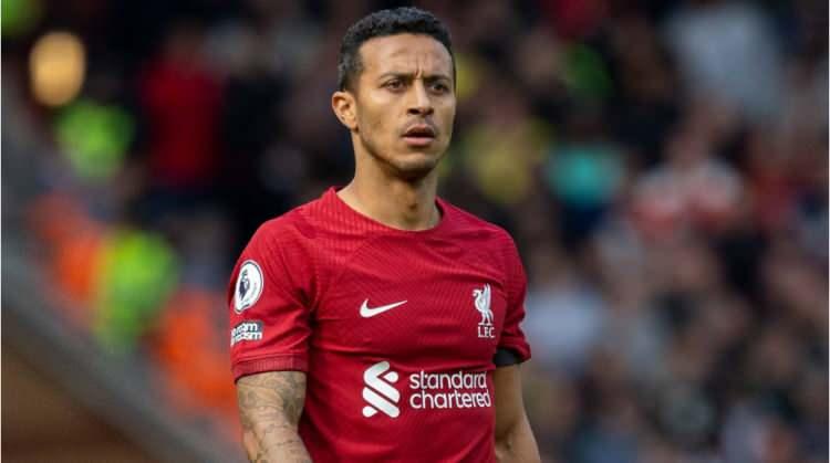<p>Futbol dünyasının en çok konuşulan milli takım tercihlerini yapan ailelerden birisi de Alcantaralar oldu.</p>
