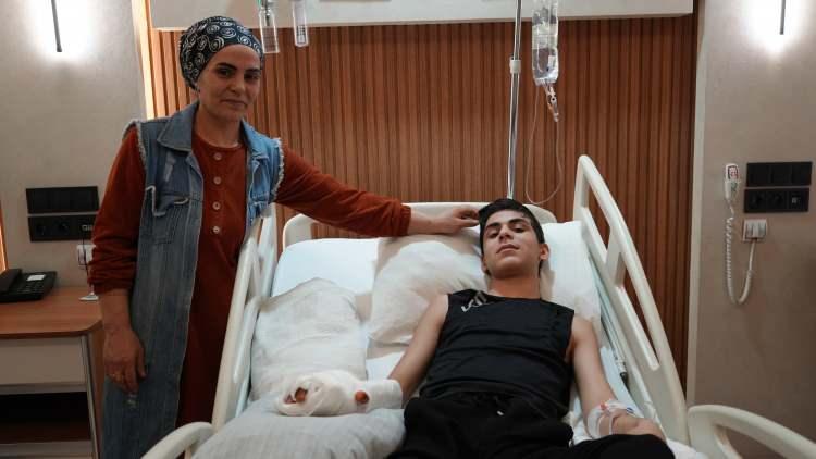 <p>Kırpaç ise yaşadığı süreci aktararak, çay içip yemek yiyebileceği için çok mutlu olduğunu ifade etti. </p>

<p> </p>
