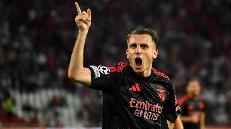 <p>Milli futbolcu, Benfica formasıyla bu sezon görev aldığı 43 resmi maçta 14 gol ve 11 asist üretti.</p>