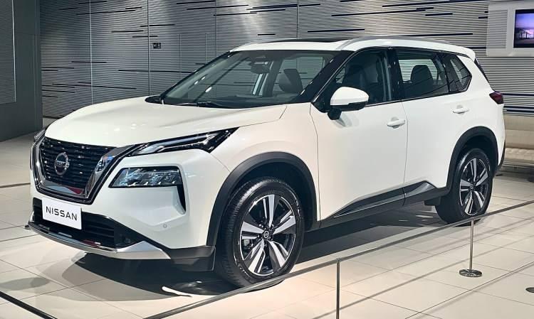 <p>Nissan</p>
