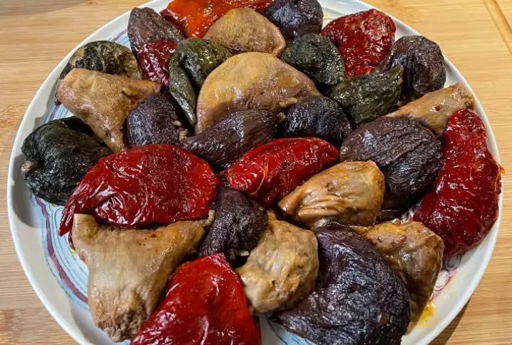 <p>Patlıcan dolması: 69. Sıra</p>
