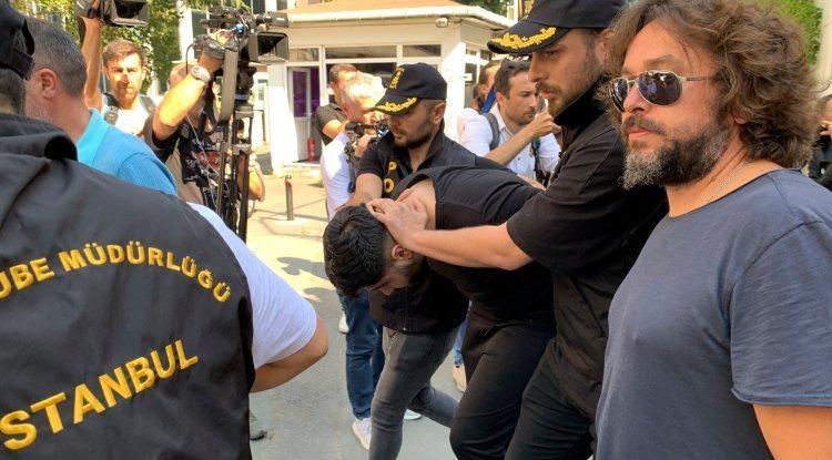 <p><strong>Boşuna boşuna herkesin hayatı mahvoldu gitti. Ortaya silah çıkınca ben şuurumu kaybettim. Kardeşimi, kendimi, oğlumu korudum"</strong> </p>
