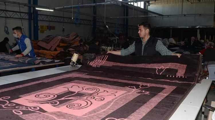 <p>77. UŞAK - Uşak Battaniyesi</p>

<p>&nbsp;</p>
