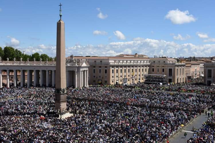<p>Papa Francis'in cenaze töreninden görüntüler.</p>