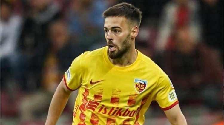 <p>6- Miguel Cardoso | 8 asist<br />
<br />
​* Kayserispor</p>

