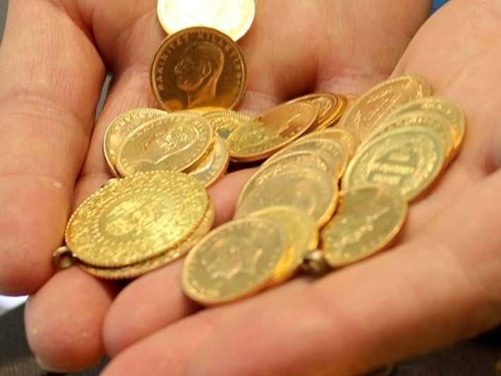 <p>Türkiye'deki yatırımcıları da etkileyen bu gelişmeler sonucunda, gram altın fiyatı haftayı yüzde 2’lik kayıpla 4 bin 18 liradan kapattı.</p>