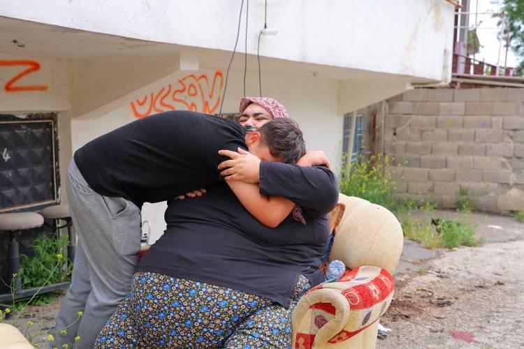 <p>Bir çocuğu olduğunu anlatan Dağlı, <strong>"Hayatım cehennem, inşallah bir gün cennet olur. Bana el uzatan herkese de cennet olsun inşallah."</strong> ifadelerini kullandı. </p>