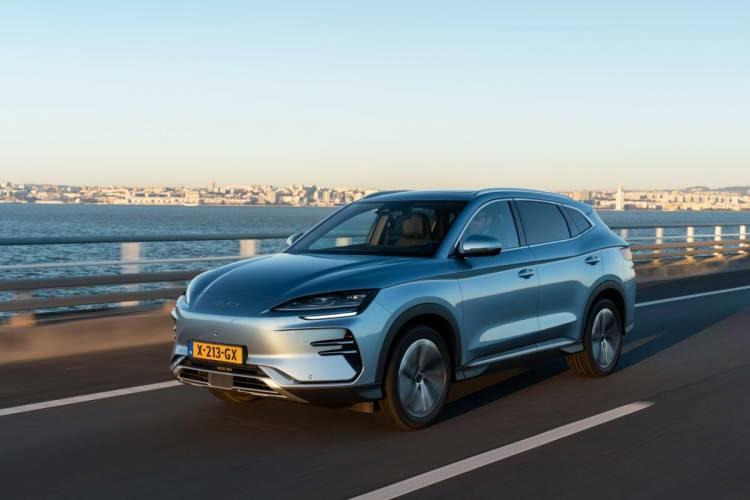 <p>Bu kapsamda, BYD modellerinin güvenlik performansı, bağımsız Euro NCAP çarpışma testleriyle de tescillendi. Markanın, BYD TANG, BYD SEAL U EV, BYD SEAL AWD, BYD SEAL U DM-i, BYD DOLPHIN ve BYD ATTO 3 modelleri bu testlerden 5 yıldız alarak en yüksek güvenlik derecelendirmesine ulaştı.</p>