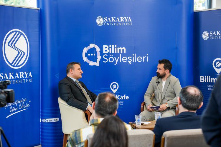 <p>Depremin yakın ya da uzak olabileceğine dair neticelendirmeler yapılabildiğini ifade eden Utkucu, muhtemel depremin Sakarya'da ne kadar hissedilebileceğine yönelik de açıklamalarda bulundu.</p>