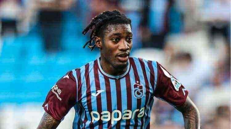 <p>6- Muhammed Cham | 8 asist<br />
<br />
* Trabzonspor</p>
