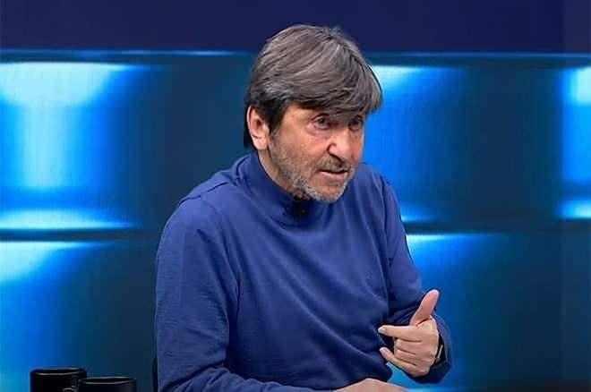 <p><strong>"Diğer tarafta ise oyuncuların bir kopukluğu var enerji gitmiş. Fenerbahçe haftaya Cuma oynuyor. Beşiktaş'ı yensen fark 5'e indi. Cuma kazansan fark 2'ye indi." </strong></p>
