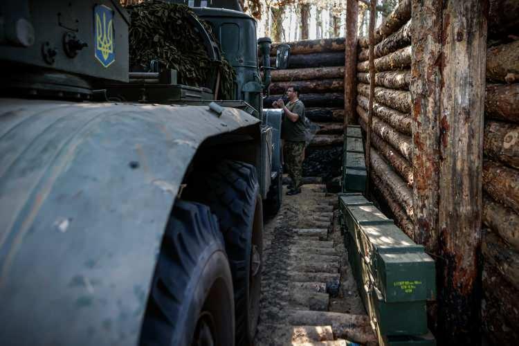 <p>Rus kuvvetlerinin 24 Şubat 2022 ile 28 Nisan 2025 tarihleri arasındaki toplam muharebe kayıplarının aşağıdaki gibi gerçekleştiği tahmin edilmektedir [parantez içindeki rakamlar en son kayıpları temsil etmektedir </p>

<p> </p>

<p> </p>
