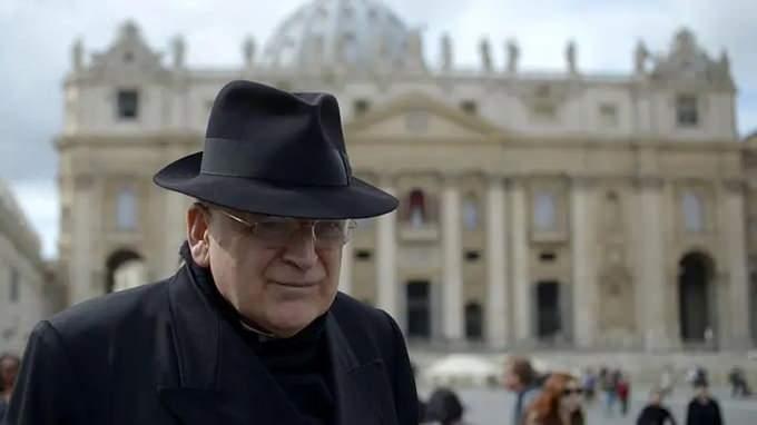 <p>İslam düşmanlığı ve Trump desteğiyle bilinen Amerikalı Kardinal Raymond Burke'un papa adayları arasında ismi geçiyor.</p>