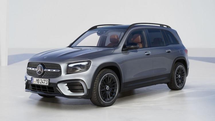 <p><span style="color:#B22222"><strong>12. MERCEDES GLB – YÜZDE 9,4 DÜŞTÜ</strong></span></p>
<p> </p>
<p><br />
32 bin 953 dolardan 3 bin 411 dolar düşerek değer kaybetti.</p>