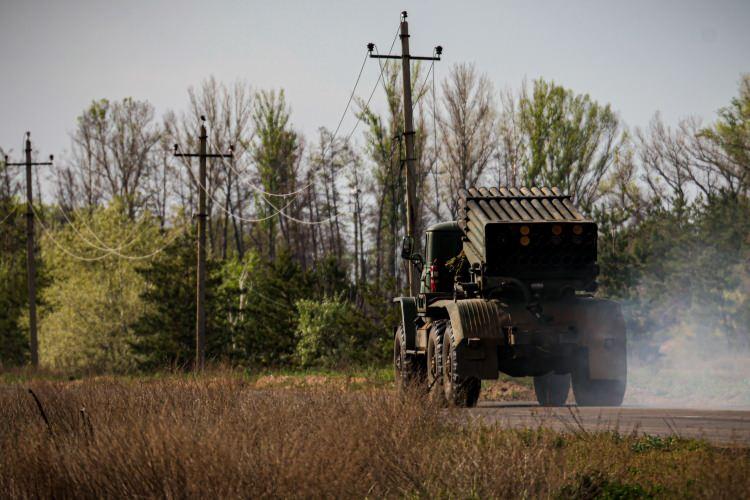 <p>"PUTİN'İN BU ANLAŞMAYI İMZALAMASINI İSTİYORUM"</p>

<p><br />
Zelenskiy hakkında konuşan Trump, "Onu daha sakin görüyorum. Bence durumu anlıyor ve bence bir anlaşma yapmak istiyor" dedi.</p>
