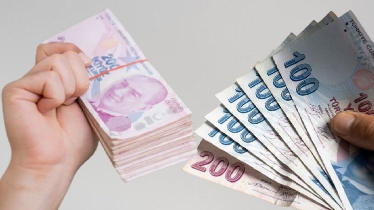 <p>Eğer son 2 aylık enflasyon beklentilere paralel gelir ve yüzde 2 olursa bu durumda ilk 6 aylık enflasyona göre taban maaşın 17 bin liranın üzerine çıktığını görebiliriz. Hükümet seyyanen zammı gündemine alırsa bu rakam daha da artacaktır.</p>