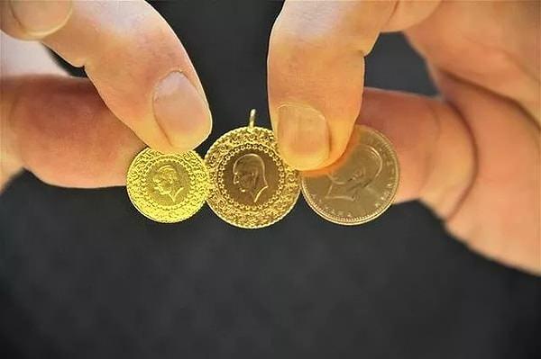 <div>Geçen ay ons bazında fiyatlar altında yüzde 5,3 artarken; gümüş yüzde 4,3, paladyum yüzde 4,4, platin yüzde 2,9 azaldı. Altının ons fiyatı 3 bin 499,99 dolarla rekor seviyeyi test etti. Altın/gümüş rasyosu da geçen ay 107,2 ile 5 yılın en yüksek seviyesini test etti.</div>
<div> </div>