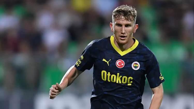 <p>* Burak Kapacak<br />
<br />
* Kadroda düşünülmüyor</p>
