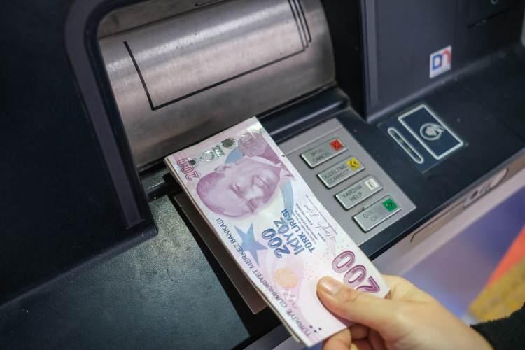 <p>8143.04 Karton Ve Mukavva Kutu Kesme Ve Katlama</p>

<p>8143.05 Karton Ve Mukavva Kutu İmal İş&ccedil;isi (Makineyle)</p>

<p>8143.06 Karton Pres Operat&ouml;r&uuml;</p>

<p>8143.07 Kağıt Torba Ve Zarf İmal İş&ccedil;isi (Makineyle)</p>

<p>8143.08 Selefon Torba İmal İş&ccedil;isi (Makine İle)</p>

<p>8143.09 Diğer, Kağıt Ve Karton Eşya İmalat İş&ccedil;ileri</p>

<p>8143.10 Islak Mendil Kesim İş&ccedil;isi</p>

<p>8143.11 Kağıt Pe&ccedil;ete Katlama Makinası Operat&ouml;r&uuml;</p>

<p>8143.12 Kağıt Mendil Katlama Makinası Operat&ouml;r&uuml;</p>

<p>8143.13 Islak Mendil Etiketleme Makinesioperat&ouml;r&uuml;</p>

<p>8143.14 Islak Havlu Mendil Makinesi Operat&ouml;r&uuml;</p>

<p>8143.15 Islak Kutu Mendil Makinesi Operat&ouml;r&uuml;</p>

<p>8143.16 Islak Mendil Rulo Besleme İş&ccedil;isi</p>

<p>8143.17 Dipsiz K&ouml;r&uuml;kl&uuml;torba Makinesi Operat&ouml;r&uuml;</p>

<p>8143.18 K&acirc;ğıt Şerit Saplı Torba Makinesioperat&ouml;r&uuml;</p>

<p>8143.19 Burma Saplı Kağıt Torba Makinesi Operat&ouml;r&uuml;</p>

<p>8143.20 Film Şeritli Kağıt Torba Makinesioperat&ouml;r&uuml;</p>

<p>8143.21 Dipli/k&ouml;r&uuml;kl&uuml; Kağıt Torba Makinesi Operat&ouml;r&uuml;</p>

<p>8143.22 Su Ge&ccedil;irmez Kağıt Torba Makinesioperat&ouml;r&uuml;</p>

<p>8143.23 Torba Kağıt Baskı Makinesi Operat&ouml;r&uuml;</p>

<p>8143.24 Kağıt Torba Dikme Makinesi İş&ccedil;isi</p>

<p>8143.25 Laminasyon Makinesi Operat&ouml;r&uuml;</p>

<p>8143.26 Oluklu Mukavva Levha &Uuml;retim Elemanı</p>

<p>8143.27 Oluklu Mukavva Kutu &Uuml;retim Elemanı</p>

<p>8143.28 Oluklu Mukavva Dikiş-Yapıştırma Elemanı</p>

<p>8143.29 Gri Karton, Şirenz Kağıt &Uuml;retim ve Laminasyon İş&ccedil;isi</p>

<p>8151.01 Kumaş Kırıştırma Makinesi Operat&ouml;r&uuml; (Kraş)</p>

<p>8151.02 Bobin-Katlama-B&uuml;k&uuml;m Makine Operat&ouml;r&uuml;</p>

<p>8151.03 Bobin Kırıcı-İplik</p>

<p>8151.04 Bobin Sarıcı (Mensucat)</p>

<p>8151.05 Cer Makinesi Operat&ouml;r&uuml;-Tekstil</p>
