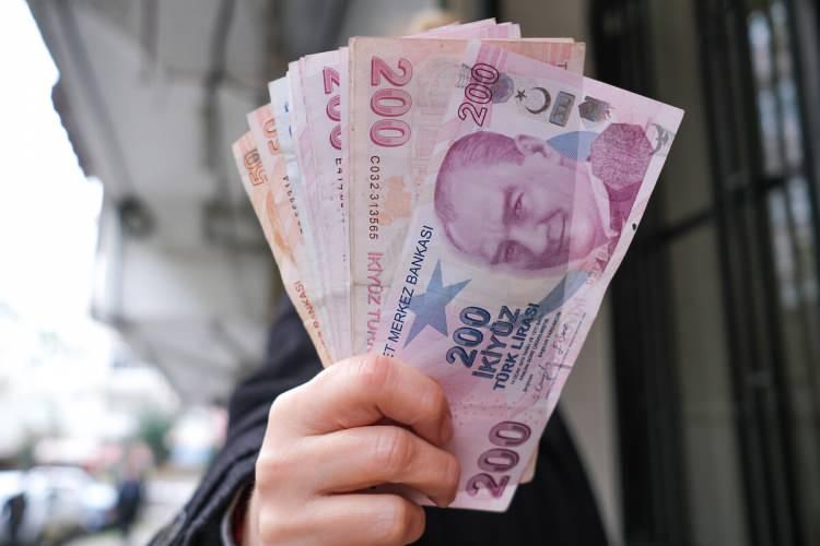 <p>8152.10 Patlak&ccedil;ı (Dokuma Tezgahı)</p>

<p>8152.11 Sarma Makinesi Ayarcısı</p>

<p>8152.12 Tarak Makinesi Ayarcısı-Tekstil</p>

<p>8152.13 Tezgah Tertipleyici (Dokuma Makineleri)</p>

<p>8152.14 Perde İmal İş&ccedil;isi</p>

<p>8152.15 Kesim Kontrol İş&ccedil;isi (Konfeksiyon)</p>

<p>8152.16 Triko Paketleme İş&ccedil;isi</p>

<p>8152.17 Ağ Dokuyucu-Otomatik Tezgah</p>

<p>8152.18 &Ccedil;orap &Ouml;rme Makinesi Operat&ouml;r&uuml;</p>

<p>8152.19 &Ccedil;orap Tarak Makinesi İş&ccedil;isi (Otomatik Tezgah)</p>

<p>8152.20 Dantel Dokuyucu (Otomatik Tezgah)</p>

<p>8152.21 Diğer &Ouml;rg&uuml;c&uuml;ler Ve &Ouml;rg&uuml; Tezgah Ayarcıları</p>

<p>8152.22 Diğer Tezgah Tertipleyicileri,ayarlayıcıları Ve Desen</p>

<p>8152.24 Fitil Dokuma Tezgahı İş&ccedil;isi (Otomatik Tezgah)</p>

<p>8152.25 Halı Dokuyucu (Otomatik Tezgah)</p>

<p>8152.26 Halı Onarıcı (Makine İle)</p>

<p>8152.27 Jakar Kartı Delicisi</p>

<p>8152.28 Jakar Tezgahı Dokuyucusu</p>

<p>8152.29 Jakarlı Halı Dokuyucu-Otomatik Tezgah</p>

<p>8152.30 Jakarsız Halı Dokuyucu-Otomatik Tezgah</p>

<p>8152.31 Konik &Ccedil;&ouml;zg&uuml; Makinesi Operat&ouml;r&uuml;</p>

<p>8152.32 Kroşe-S&uuml;rfile Makinesi Operat&ouml;r&uuml;</p>

<p>8152.33 Kumaş Katlama Makinesi Operat&ouml;r&uuml;</p>

<p>8152.34 Kumaş Sarıcı</p>

<p>8152.35 Otomatik Tezgah İplik&ccedil;isi</p>

<p>8152.36 &Ccedil;&ouml;zg&uuml; Makinesi Yardımcı Elemanı (Cağlıkcı)</p>

<p>8152.37 Seri &Ccedil;&ouml;zg&uuml; Makinesi Operat&ouml;r&uuml;</p>

<p>8152.38 Tahar Makinesi Operat&ouml;r&uuml;</p>

<p>8152.39 Trikotajcı/End&uuml;striyel &Ouml;rmeci</p>

<p>8152.40 T&uuml;ylendirme Makinesi İş&ccedil;isi (Otomatik Tezgah)</p>

<p>8152.41 &Ouml;rg&uuml; Makinası Operat&ouml;r&uuml;</p>
