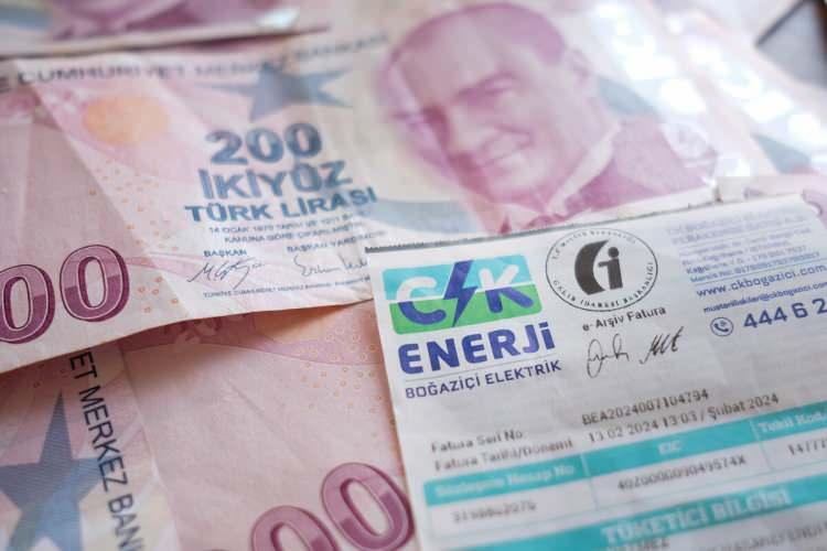 <p>8344.03 Yan Forklift (Reachtruck) Operat&ouml;r&uuml;</p>

<p>8344.04 Transpalet Operat&ouml;r&uuml;</p>

<p>8344.05 Liman Saha İstif Makineleri Operat&ouml;r&uuml; (CRS ve</p>

<p>8344.06 End&uuml;striyel Taşımacı</p>

<p>8350.01 Serd&uuml;men</p>

<p>8350.02 G&uuml;verte Enspekt&ouml;r&uuml;</p>

<p>8350.03 Baş D&uuml;menci Gemi</p>

<p>8350.04 Deniz Fenercisi</p>

<p>8350.05 Diğer G&uuml;verte M&uuml;rettabatı, Mavna Tayfaları Ve</p>

<p>8350.06 G&uuml;verte Lostromosu</p>

<p>8350.07 G&uuml;verte Tayfası</p>

<p>8350.08 Usta Gemici</p>

<p>8350.09 Gemi Acente Personeli</p>

<p>8350.10 Makine Lostromosu</p>

<p>8350.11 Silici (Gemi)</p>

<p>8350.12 Palamarcı</p>

<p>8350.13 Genel Servis İş&ccedil;isi (gemi)</p>

<p>8350.14 Gemici</p>

<p>8350.15 &Ccedil;ımacı</p>

<p>8350.16 Rampa Elemanı</p>

<p>8350.17 Tahlisiye Personeli</p>

<p>9111.01 Hizmet&ccedil;i-Ev İşleri</p>

<p>9111.02 G&uuml;ndelik&ccedil;i Kadın</p>

<p>9112.01 Destek Personeli (Yardımcı Hizmetler)</p>

<p>9112.02 Diğer G&uuml;ndelik&ccedil;iler, Temizleyiciler Ve İlgili İş&ccedil;iler</p>

<p>9112.03 Diğer Hizmet&ccedil;iler Ve İlgili Hizmet İş&ccedil;ileri</p>

<p>9112.04 Hizmetli (Kamu Kuruluşları)</p>

<p>9112.05 Oda G&ouml;revlisi-Turizm</p>

<p>9112.06 Temizlik G&ouml;revlisi</p>

<p>9112.07 Genel Alan Temizleme ve D&uuml;zenleme G&ouml;revlisi /</p>

<p>9112.08 Kat Hizmetleri Elemanı</p>
