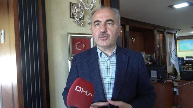 <p>Metin, "Çay liflerinin yüzde 30’undan mangal kömürü, yüzde 25'inden metan gazı çıkıyor. Metan gazını iç ısıda yakıt olarak kullanıyoruz. 4 bin 200 metrekarelik çatımızdaki güneş panelleriyle de güneş enerjisinden faydalanıyoruz. Bu anlamda verimli bir proje olduğu için Sanayi ve Teknoloji Bakanlığımız da ödüle layık gördü. </p>
