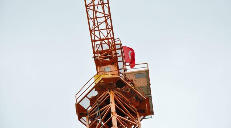 <p><span style="color:#800080"><strong>"YÜKSEKLİK KORKUSU OLMAYAN HERKES YAPABİLİR"</strong></span></p>
