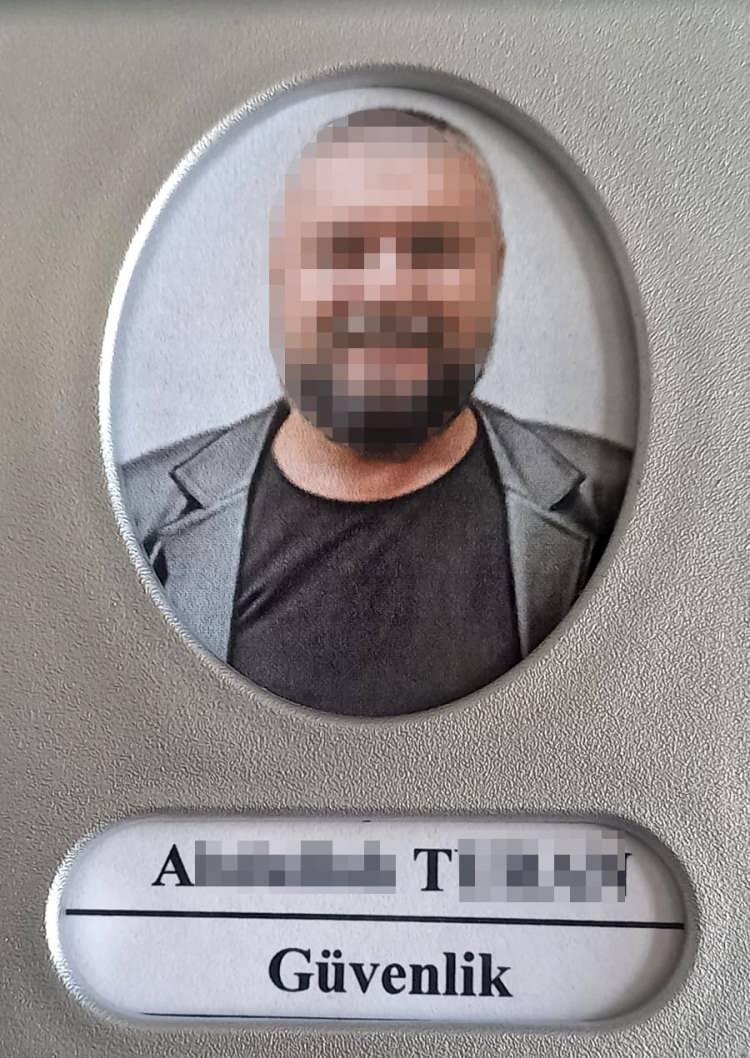 <p>Olay yerinden kaçan zanlı A.T. (53) ise kısa süre sonra polis ekiplerince yakalandı.</p>