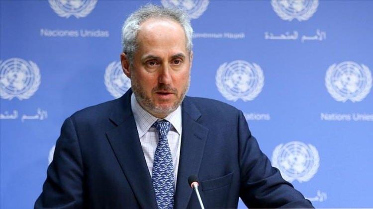 <p>BM SÖZCÜSÜ NET KONUŞTU!</p>
<p> </p>
<p>BM Sözcüsü Stephane Dujarric de konuya ilişkin yazılı açıklama yaptı. Dujarric, Hindistan'ın askeri operasyonlarından derin endişe duyduğunu ifade etti. İki ülkeye de azami itidal çağrısında bulunan Dujarric, "Dünya, Hindistan ve Pakistan arasında askeri bir çatışmayı kaldıramaz" ifadesini kullandı.</p>
<p> </p>