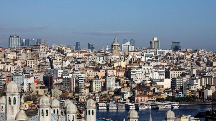 <p><em><strong>Türkiye'de 21 milyon yapı stoku varsa, maalesef bunun yüzde 50'den fazlası izinsiz yapılar. </strong></em></p>

