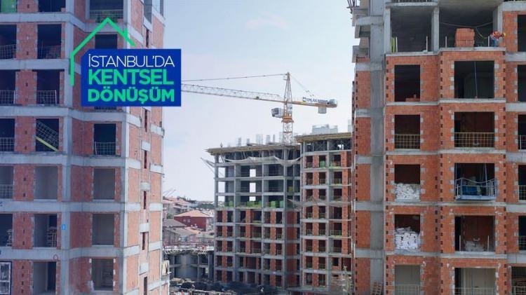 <p>Çevre, Şehircilik ve İklim Değişikliği Bakanlığı, İstanbul’daki kentsel dönüşüm sürecini hızlandırmak amacıyla uygulamaya koyduğu <strong>"Yarısı Bizden"</strong> kampanyasına yönelik güncellenmiş destek tutarlarının ardından en çok merak edilen soruları 16 başlıkta yanıtladı.</p>
<p> </p>