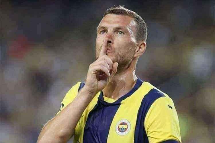 <p>8- Edin Dzeko | 13 gol<br />
<br />
* Fenerbahçe</p>