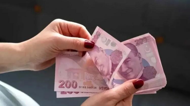 <p>Asgari ücrete geçen yıla göre yüzde 30 oranında zam yapılmıştı. Enflasyonda yılsonu beklentisi yüzde 30-33 arasında. </p>
