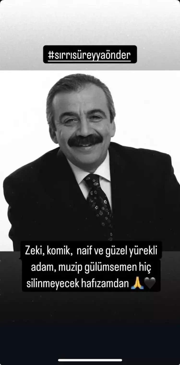 <p><strong>DEMET AKBAĞ</strong><br />
"Zeki, komik, naif ve g&uuml;zel y&uuml;rekli adam, muzip g&uuml;l&uuml;msemen hi&ccedil; silinmeyecek hafızamdan."</p>

<p>&nbsp;</p>
