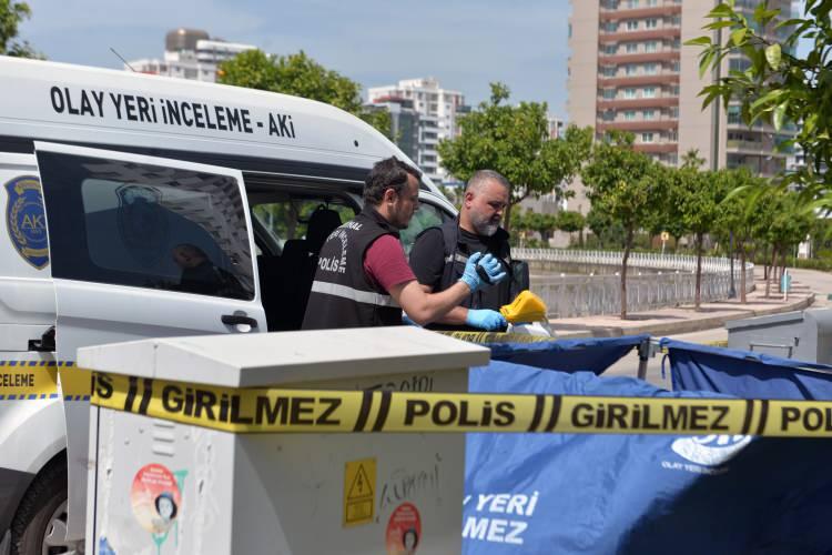 <p>Paniğe kapılan Kaplan, durumu sitenin güvenlik görevlisine söyledi. </p>