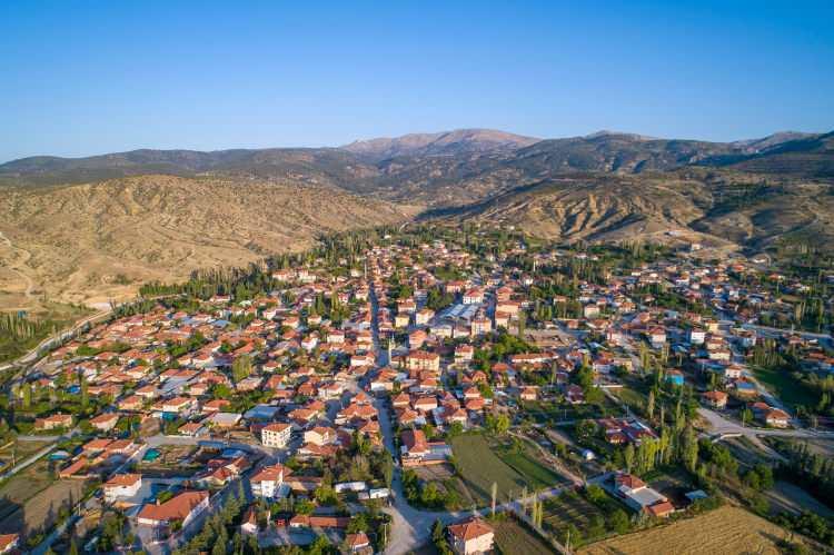 <p><span style="color:#B22222"><strong>4)  BURDUR</strong></span></p>

