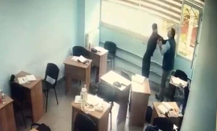<p>Olay, Mustafapaşa Mahallesi'nde bulunan Gebze Duru Özel Öğretim Kursu binasında meydana geldi.</p>